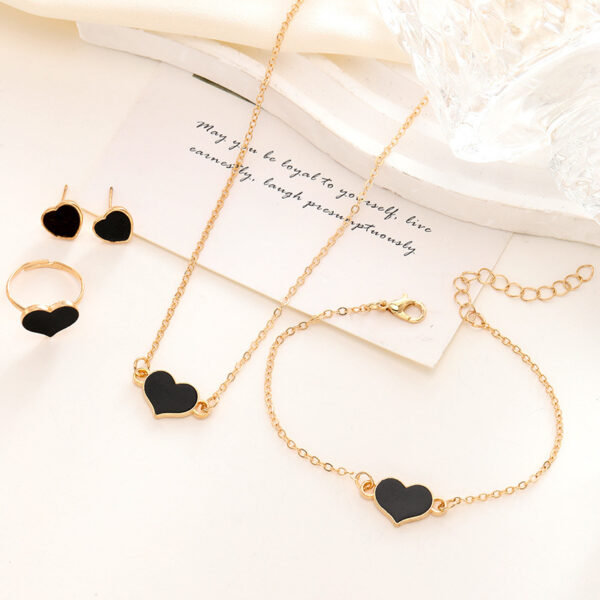 Simple Love Jewelry Women's Fashion Necklace Suit Heart Jewelry Set Gift For Her Fashion Party Jewelry - Image 5